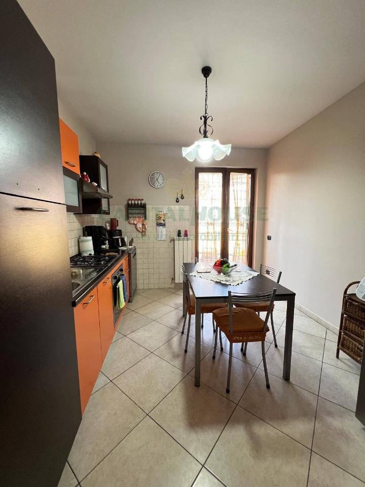appartamento in vendita a Palma Campania in zona Vico
