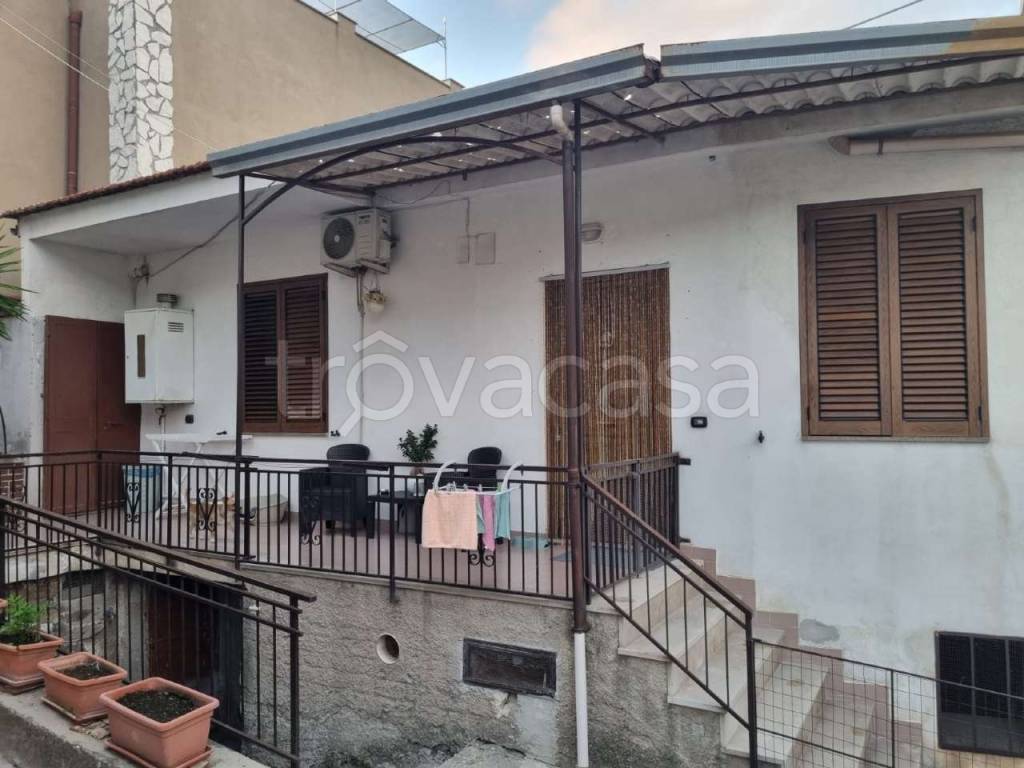 casa indipendente in vendita a Palma Campania in zona Vico