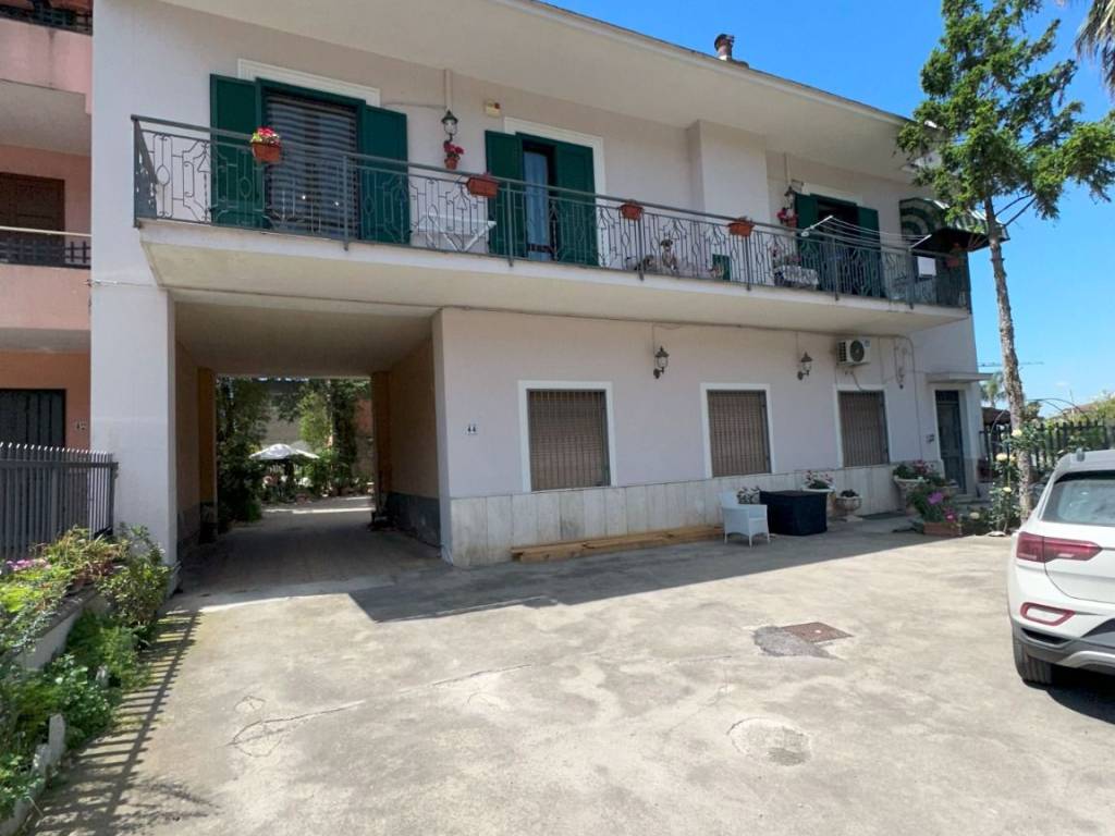 casa indipendente in vendita a Palma Campania in zona Vico