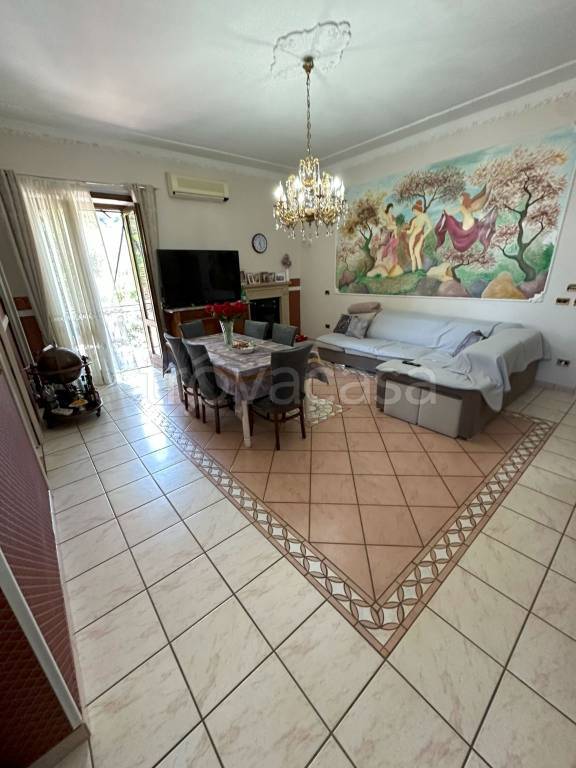 appartamento in vendita a Palma Campania in zona Vico