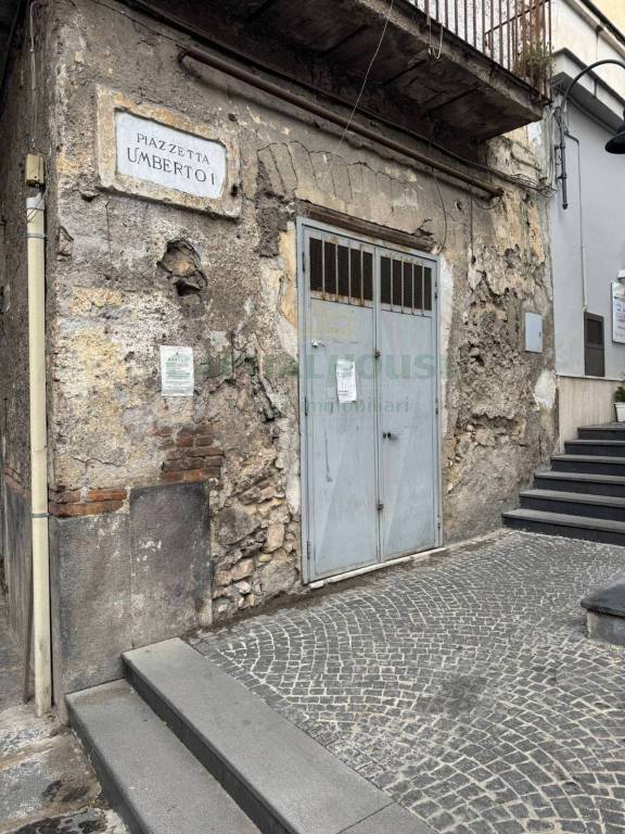 negozio in vendita a Palma Campania