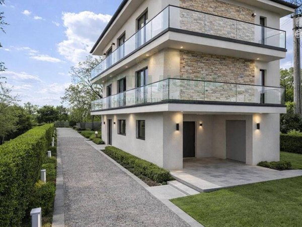 casa indipendente in vendita a Palma Campania in zona Vico