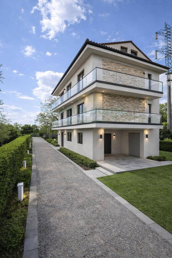 casa indipendente in vendita a Palma Campania in zona Vico