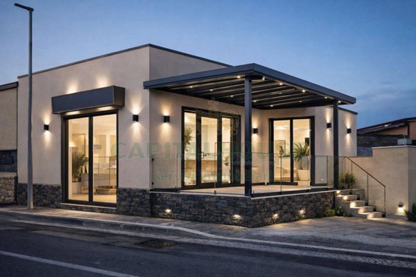 locale commerciale in vendita a Palma Campania in zona Vico