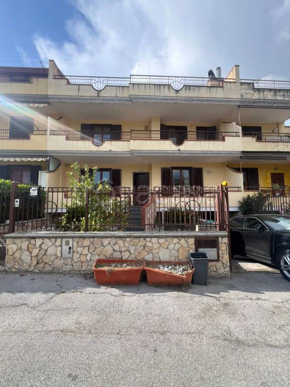 casa indipendente in vendita a Palma Campania in zona Vico
