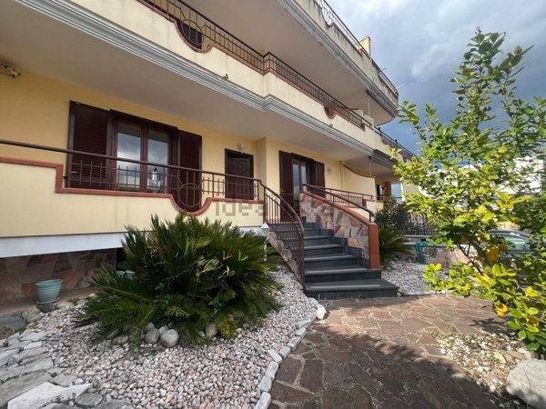 casa indipendente in vendita a Palma Campania