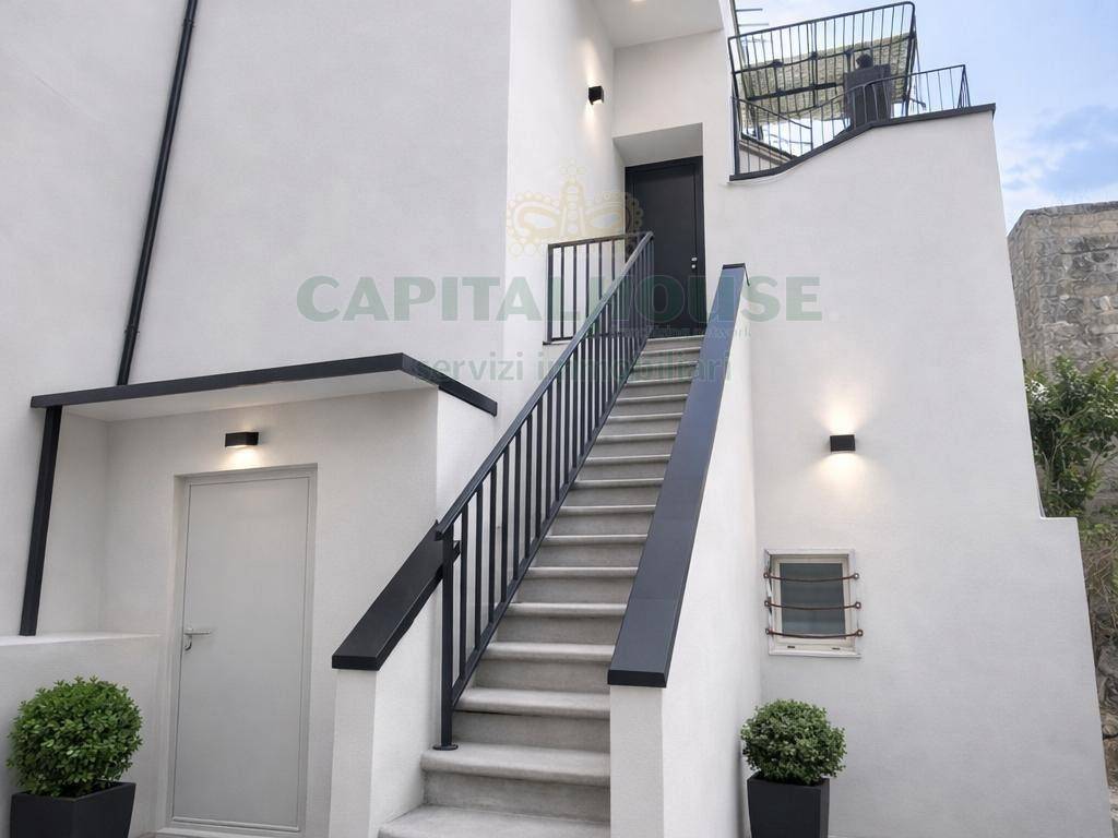 casa indipendente in vendita a Palma Campania in zona Vico