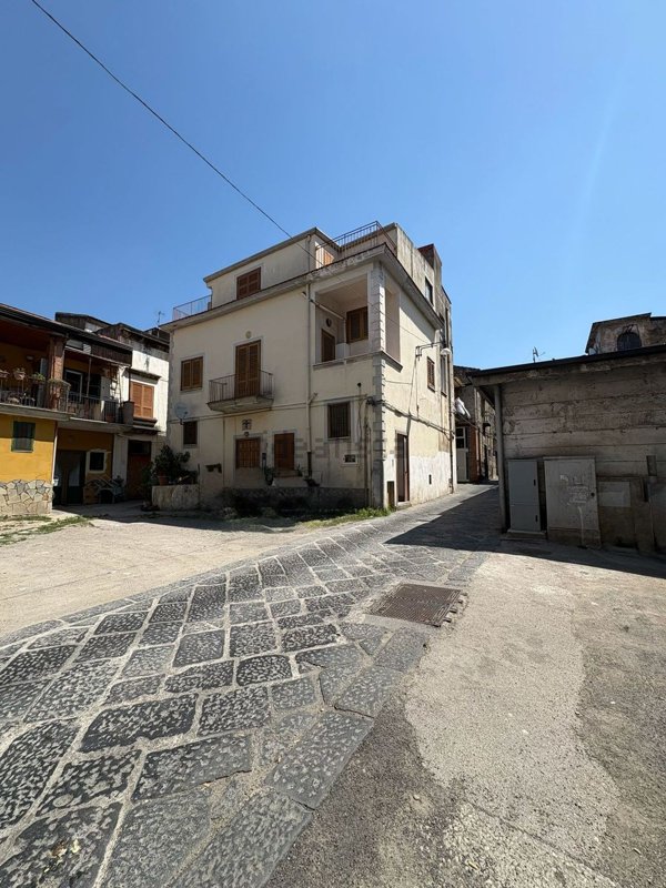 appartamento in vendita a Palma Campania in zona Vico