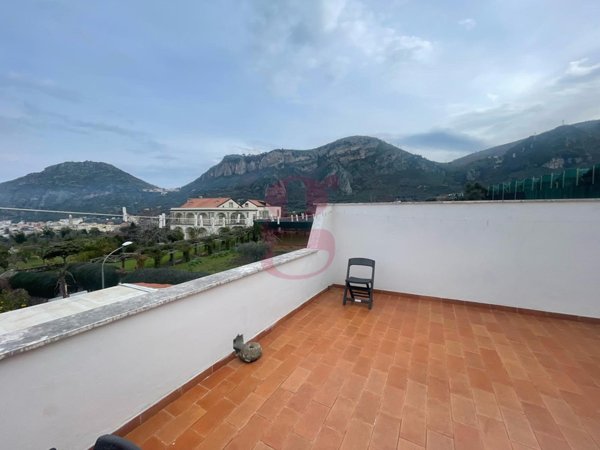 casa indipendente in vendita a Piano di Sorrento