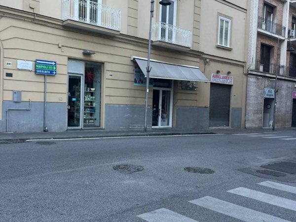 negozio in vendita a Piano di Sorrento