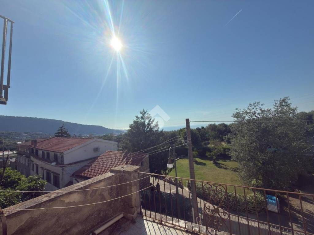 casa indipendente in vendita a Piano di Sorrento in zona Trinità