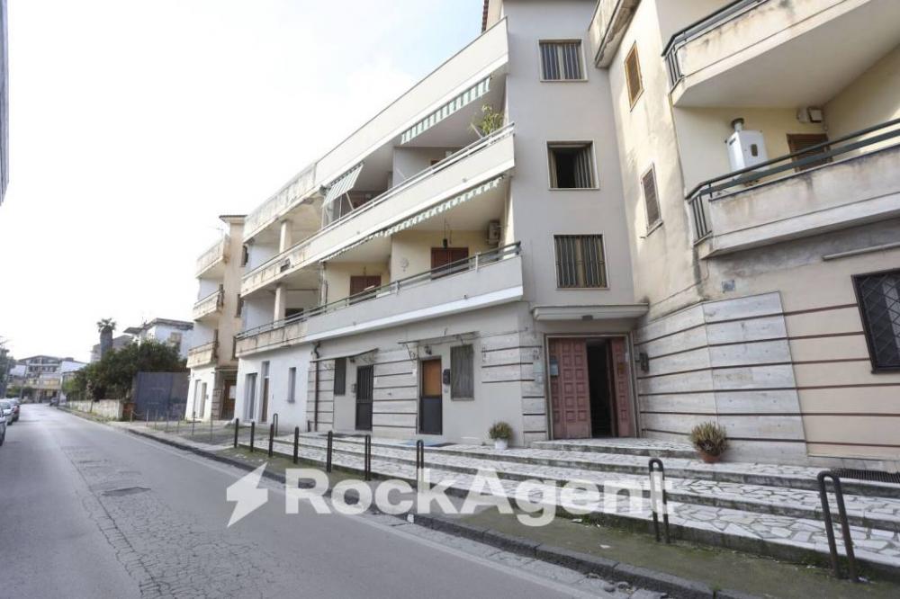 appartamento in vendita a Poggiomarino in zona Flocco