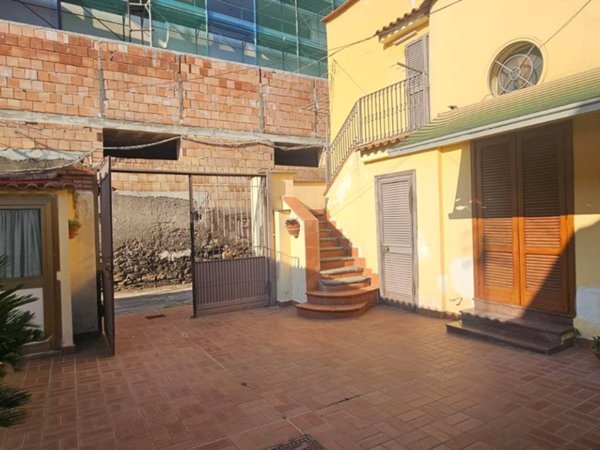 casa indipendente in vendita a Poggiomarino