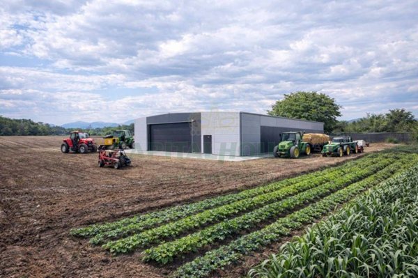 capannone in vendita a Poggiomarino