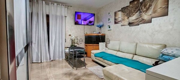 appartamento in vendita a Poggiomarino in zona Flocco
