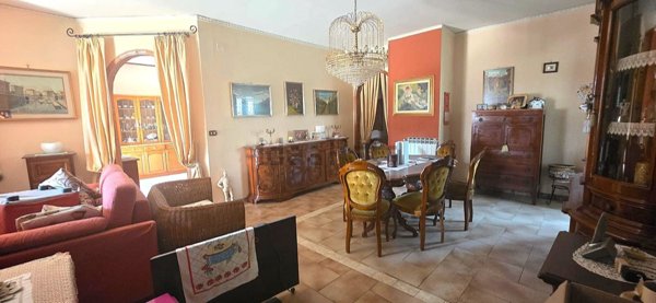 appartamento in vendita a Poggiomarino in zona Flocco
