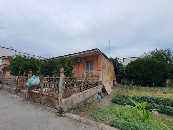 casa indipendente in vendita a Poggiomarino in zona Flocco