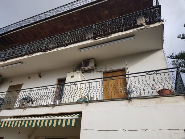 appartamento in vendita a Poggiomarino in zona Flocco