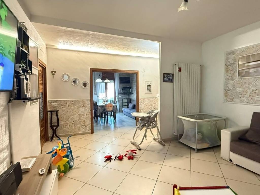 appartamento in vendita a Poggiomarino in zona Flocco