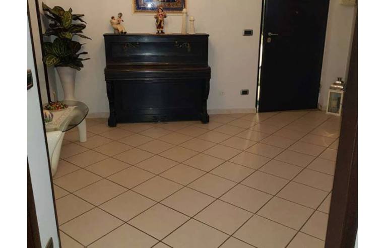 appartamento in vendita a Poggiomarino in zona Flocco