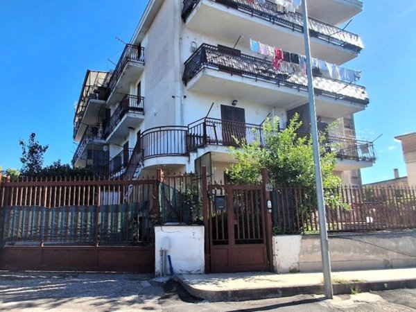 appartamento in vendita a Poggiomarino in zona Fornillo