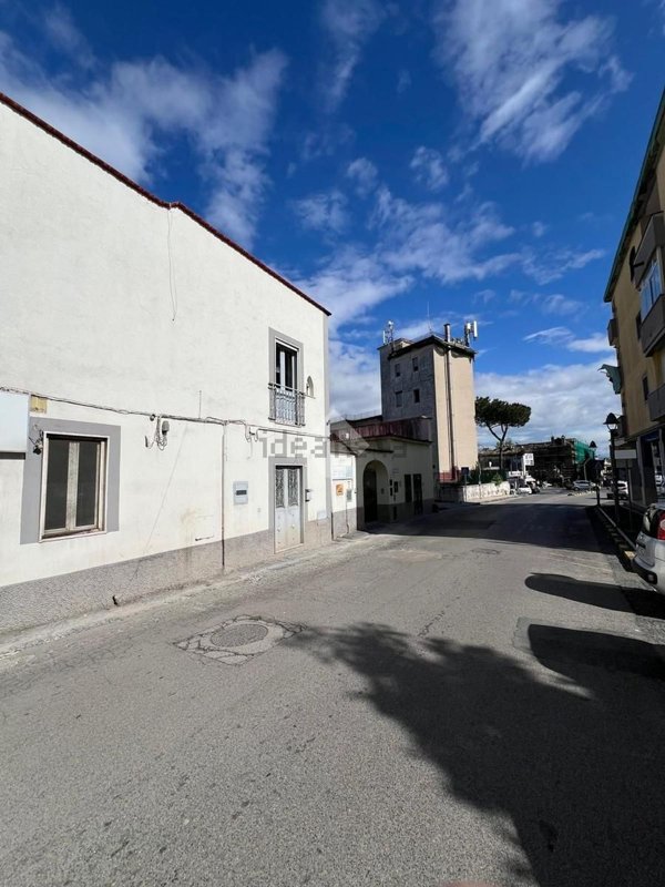 locale commerciale in vendita a Pollena Trocchia
