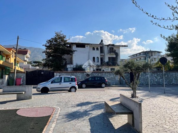 casa indipendente in vendita a Pollena Trocchia