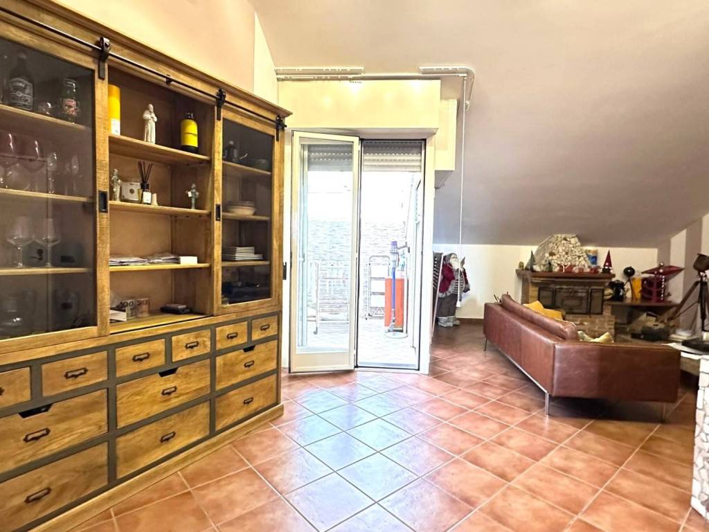 appartamento in vendita a Pollena Trocchia in zona Guindazzi