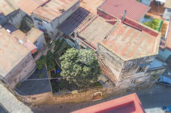 casa indipendente in vendita a Pollena Trocchia