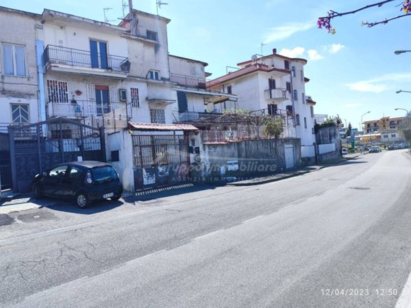 casa indipendente in vendita a Pollena Trocchia