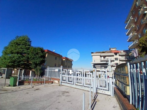 appartamento in vendita a Pollena Trocchia