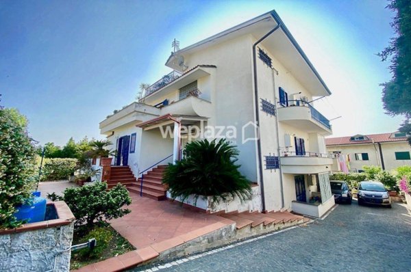 casa indipendente in vendita a Pollena Trocchia