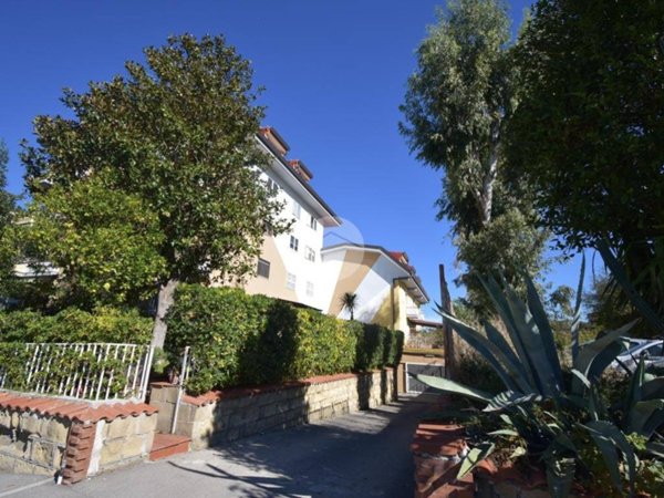 appartamento in vendita a Pollena Trocchia in zona Trocchia