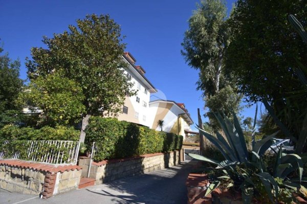 appartamento in vendita a Pollena Trocchia in zona Trocchia