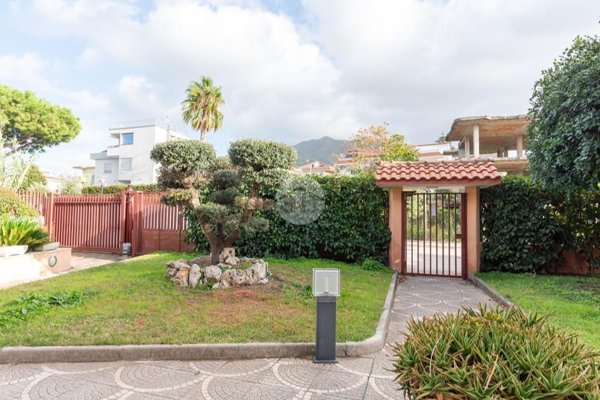 casa indipendente in vendita a Pollena Trocchia