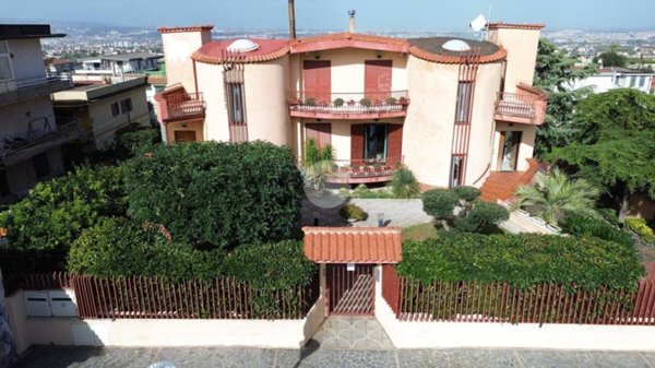 casa indipendente in vendita a Pollena Trocchia