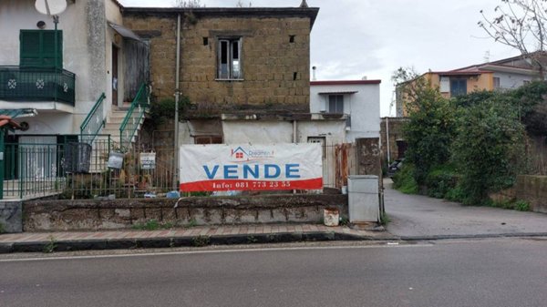 casa indipendente in vendita a Pollena Trocchia