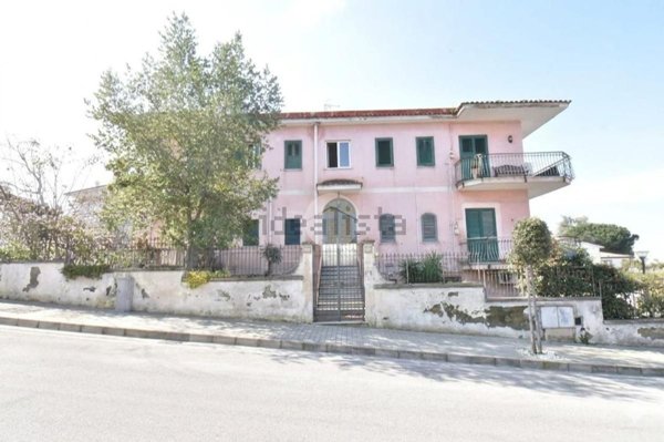 appartamento in vendita a Pollena Trocchia