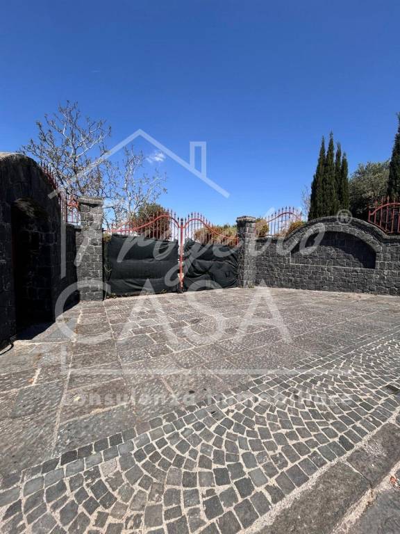 casa indipendente in vendita a Pollena Trocchia