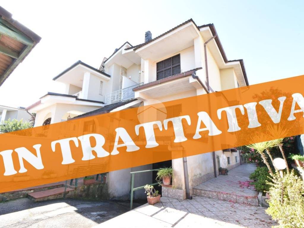 casa indipendente in vendita a Pollena Trocchia in zona Musci