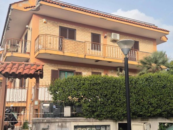 appartamento in vendita a Pollena Trocchia