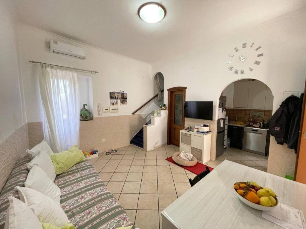 appartamento in vendita a Pollena Trocchia