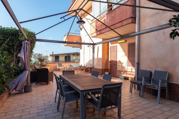 casa indipendente in vendita a Pollena Trocchia