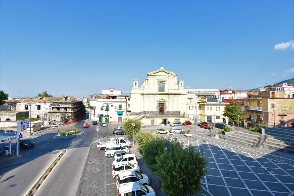 appartamento in vendita a Pollena Trocchia in zona San Gennariello/Laurenzana