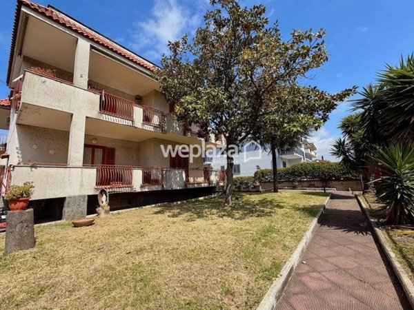 casa indipendente in vendita a Pollena Trocchia