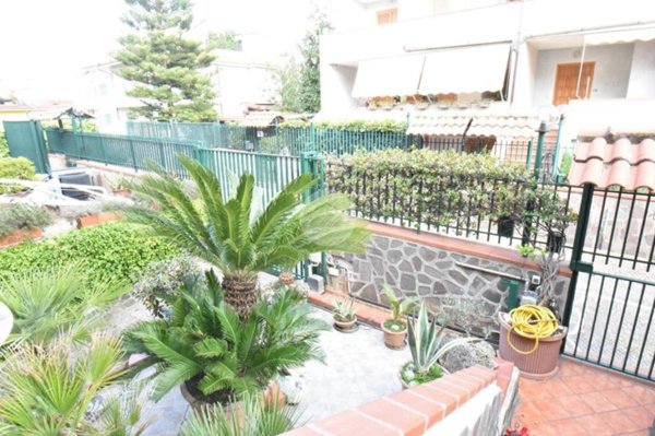 casa indipendente in vendita a Pollena Trocchia