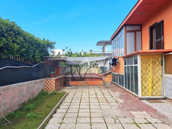 casa indipendente in vendita a Pomigliano d'Arco in zona Castello