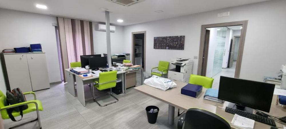 ufficio in vendita a Pomigliano d'Arco
