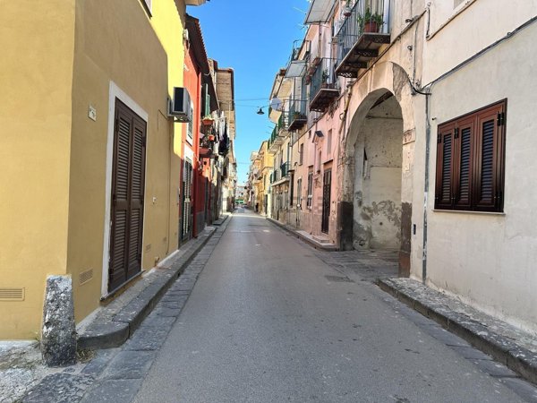 pentavano in vendita a Pomigliano d'Arco