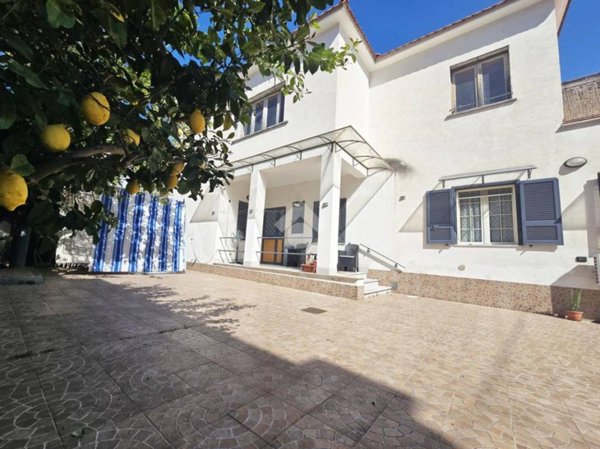 casa indipendente in vendita a Pomigliano d'Arco